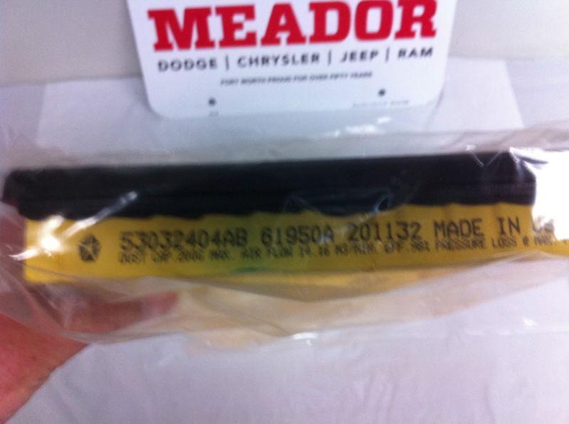 Sell OEM Mopar Dodge Ram Air Filter 53032404AB in Fort Worth, Texas, US