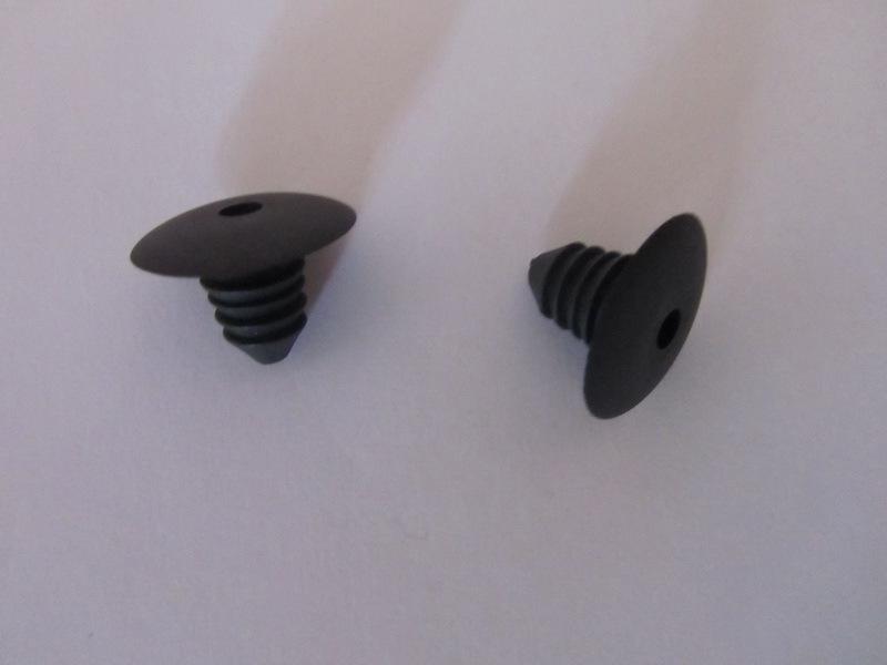 Volkswagen golf clips trunk lining  black 119867199c   (10  pcs)