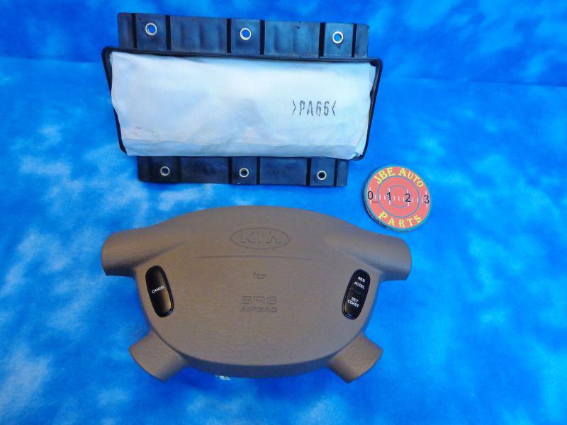 Sell 0205 Sedona Airbag Set Driver Passenger Airbags Small Marks OEM 57B in Port Orange