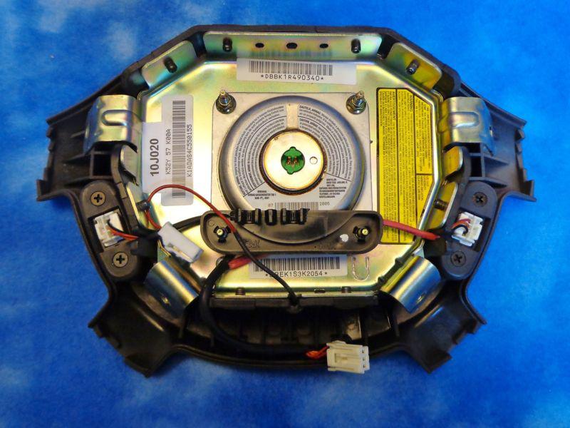 Sell 0205 Sedona Airbag Set Driver Passenger Airbags Small Marks OEM 57B in Port Orange