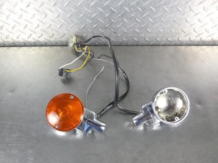 Sell 92 Harley FLHT Ultra Electra Glide Classic Front Turn Signal