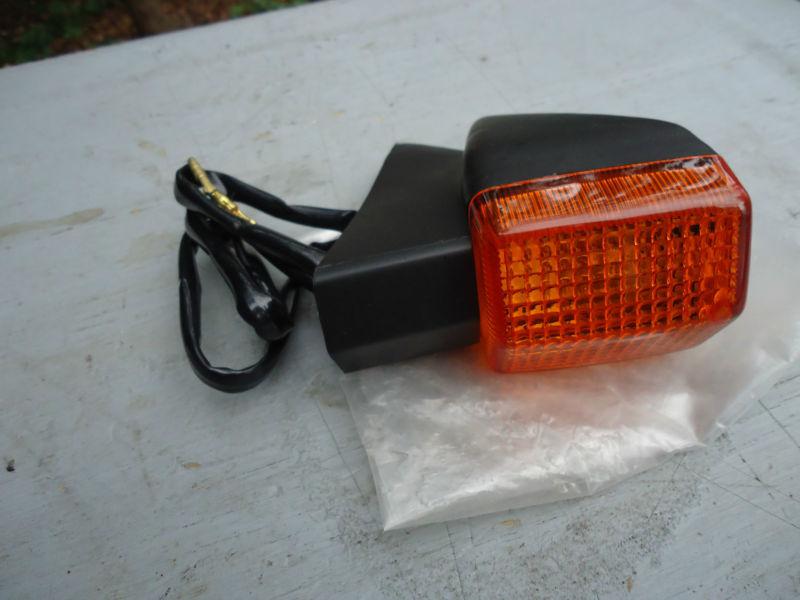 Honda cbr1000 f nos right rear turn signal assembly rr 33600-mm5-671 k&l 87 - 96