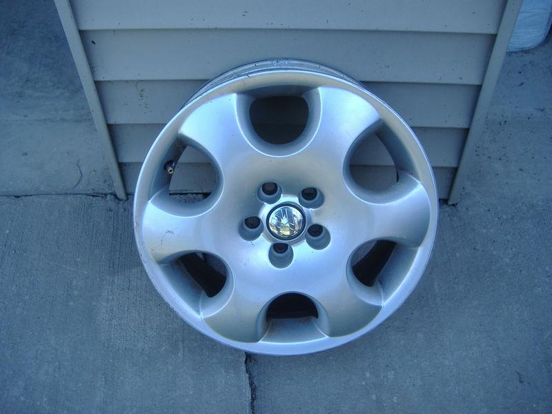 Vw new beetle oem 1998-2005 alloy wheel good used condition!!