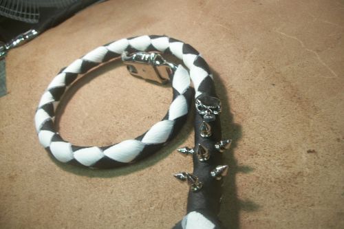Biker whip getback ultimate whip black &amp; white  skulls &amp;spikes by stitch!!!!