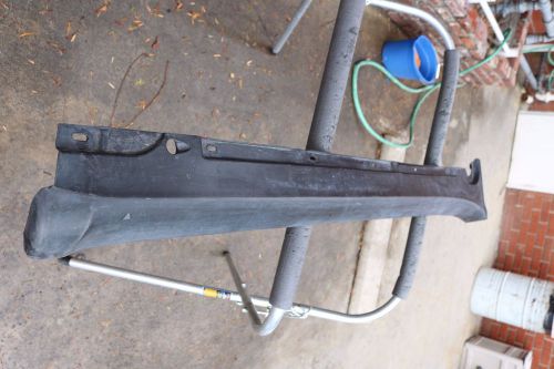 Genuine porsche 911 997 passenger side skirt rocker panel 2005-2008 gt2 carrera