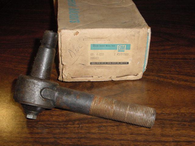 1960 1961 1962 chevrolet spartan gmc big farm tow tilt cab truck nos tie rod end