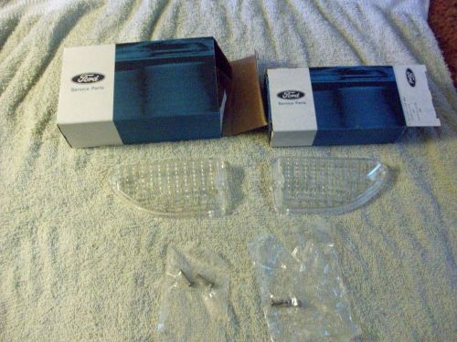 Nos 1969-1970 mustang parking light lenses pair #d0zz-13208/9-a