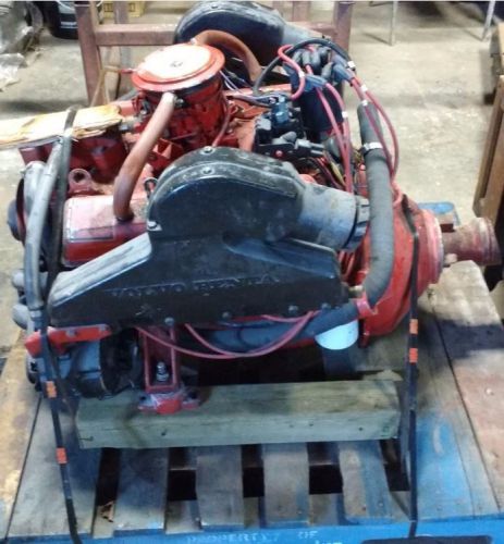 Volvo penta 5.0l v-8, 275 engine outdrive sterndrive with controls and propeller