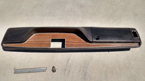 1970-71 mopar e-body barracuda/cuda center console (black)
