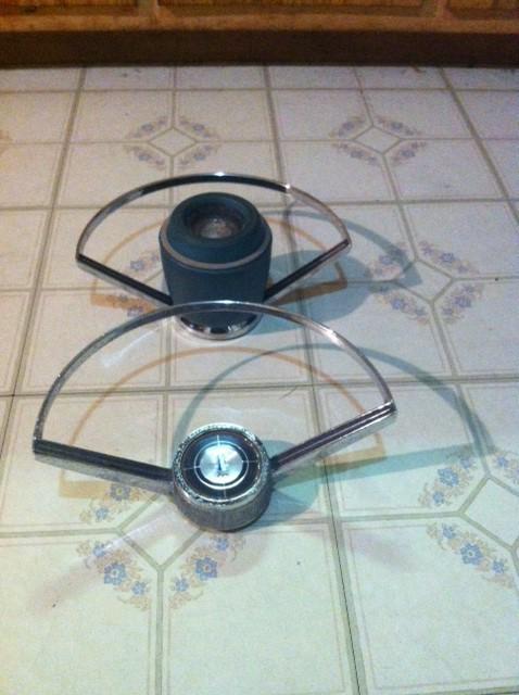1966 ford galaxie 500 horn ring & 1967 ford ltd horn ring