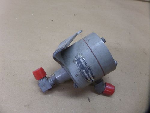 Aircraft bendix fm-a1 2524089-2  fuel modulator hawker beechcraft