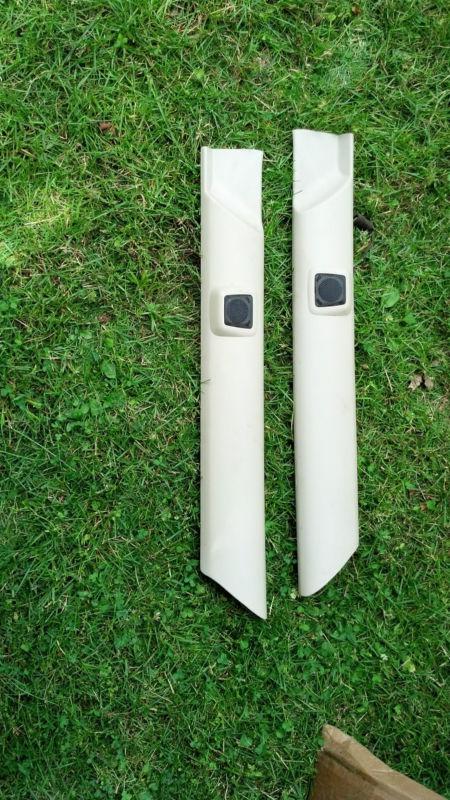 Land rover discovery ii interior windshield trim pieces
