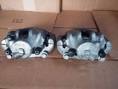 Used ate bmw 328 e46 front brake calipers with pads left and right excellent