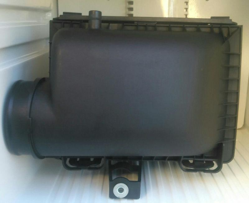 Dodge charger,challenger chrysler 300 hemi 5.7  air intake box 