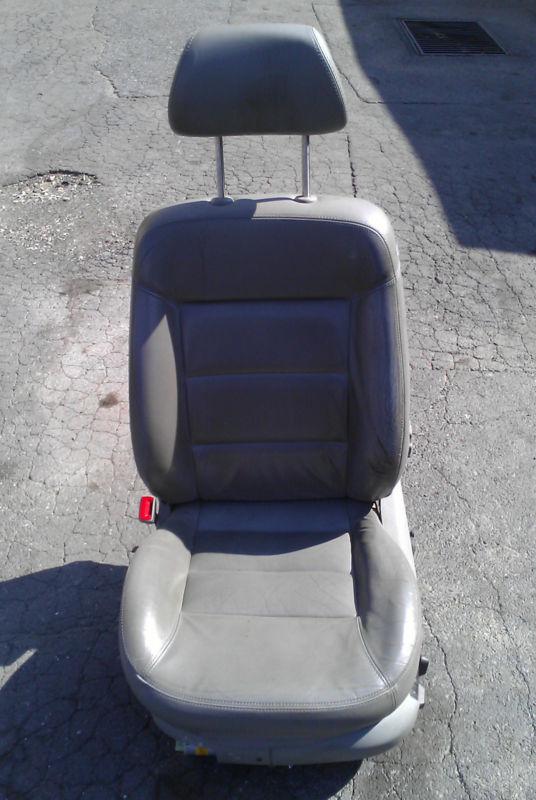 01-05 volkswagen passat driver seat oem leather seat grey 