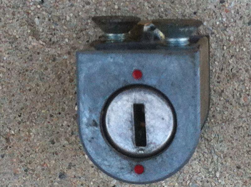 Honda Super Magna - Original gas cap, helmet lock, bike lock, ignition and key- , US $199.00, image 3