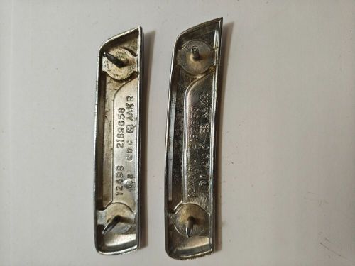 1962 chrysler new yorker right side vent fender trim molding 2189658 nos