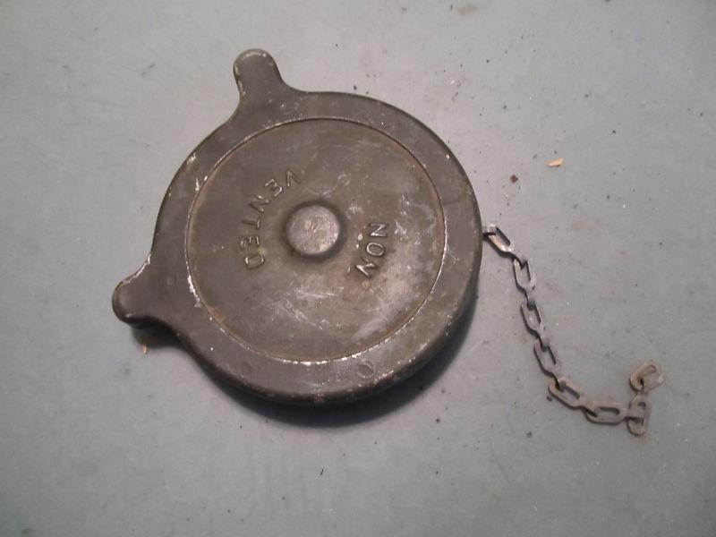 (1) military large neck gas cap with new gasket m151 m37 m715 m151a1 m151a2    e