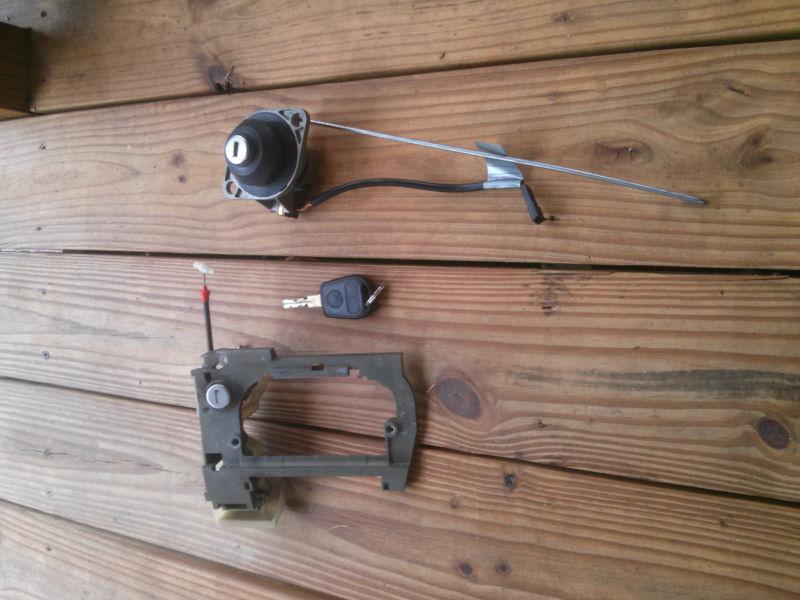 Purchase BMW E39 528i 540i 525i 530i Door Handle Catch Bracket Driver