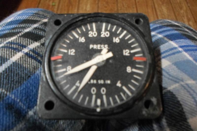 Bell 206/204/205 (oh-58) duel needle pressure indicator.