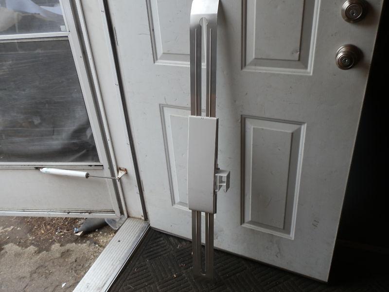 Rv 12 volt antenna by winegard ( used )