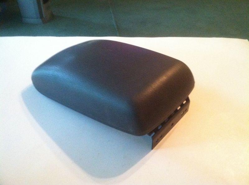 2005-06-07 Jeep Liberty Console Lid Oem Gray, US $50.00, image 2