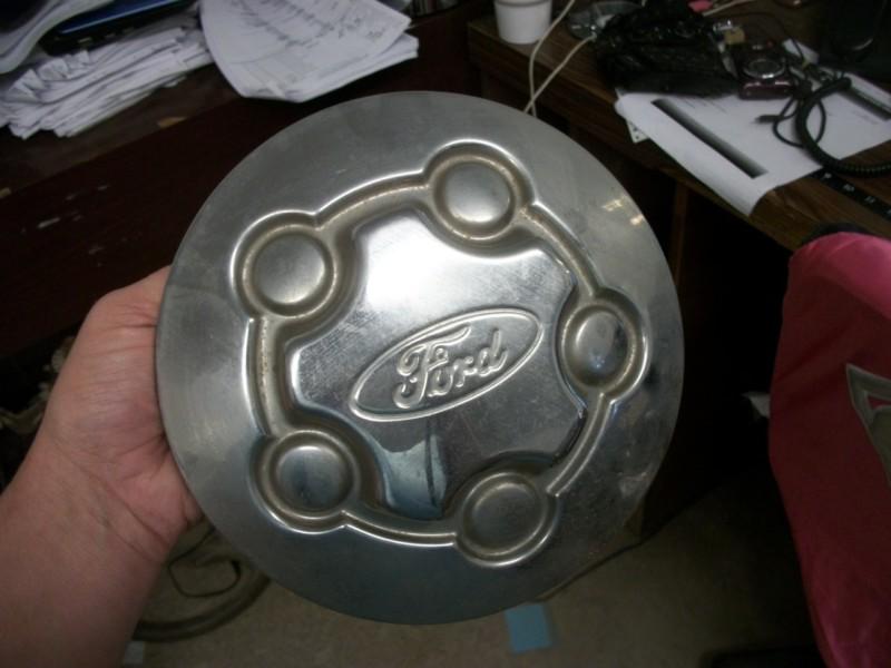 Purchase 05 FORD RANGER CENTER/HUB CAP ___ CHROME 340884 in Uvalde