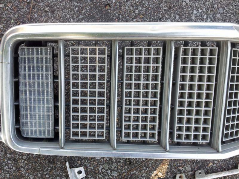 1976 Ford Torino grille, US $89.50, image 2