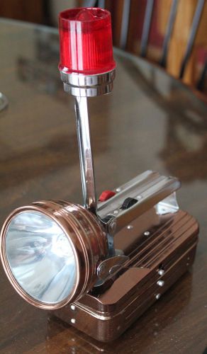 Vintage hand lantern with warning blinker -  uses 4 single cell battery
