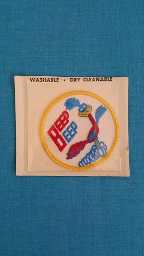 Dodge  -  roadrunner  "beep - beep"        "patch" /  vintage  70s   nos  carded