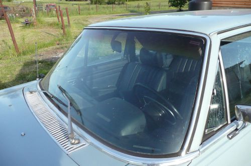 Mercedes front glass windshield w114 w115