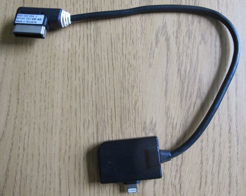 Genuine vw media-in ipod iphone 5 6 adapter lightning conductor volkswagen