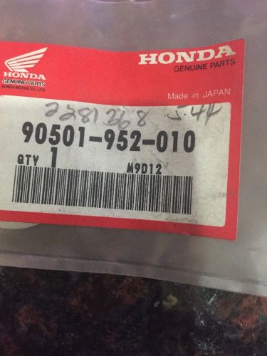 Nos honda thrust washer 22x32x3 90501-952-010 lawnmower  hr194 hr21 hr214 hr21k1