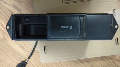 Volkswagenmatsushita cd changer 1j6 035 111 w/cartridge and bracket