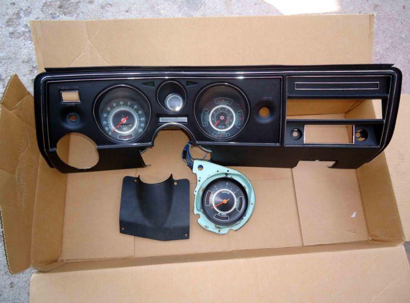 69-72 gm a-body 69 ss 396 original dash without ac with astro ventilation