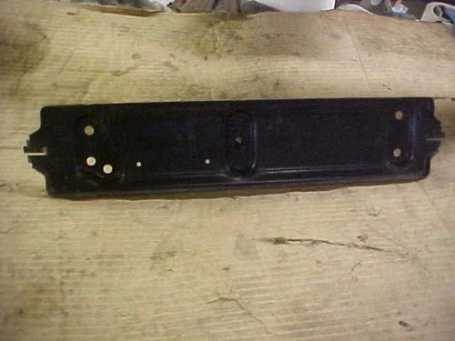 Long -narrow battery tray