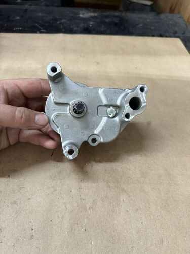 OEM SUZUKI OIL PUMP PN# 16400-87L00 (B-68), US $49.99, image 2