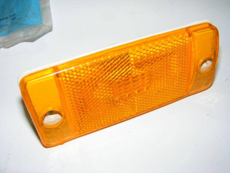 1975 FORD TRUCK BODY SIDE LAMP LENS HOUSING NOS NEW D5TZ-15A201-A, US $14.99, image 2