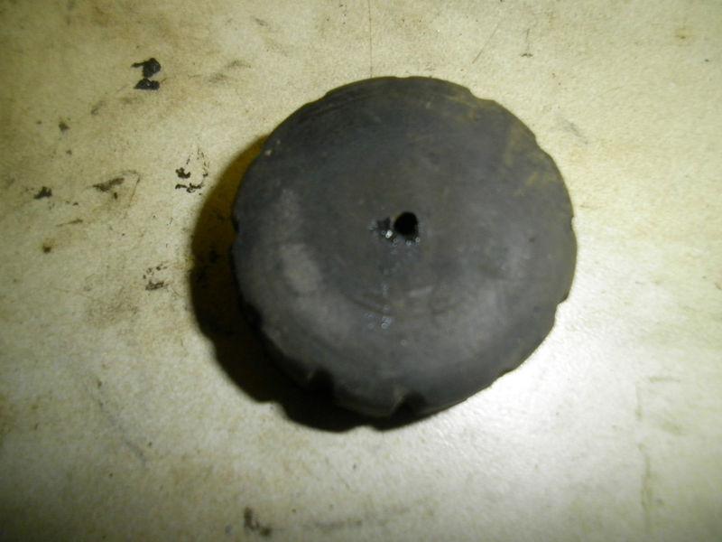 Yamaha xt250 1980 gas tank rubber bushing mount fuel  250 80 81 82 83 sr tt xt