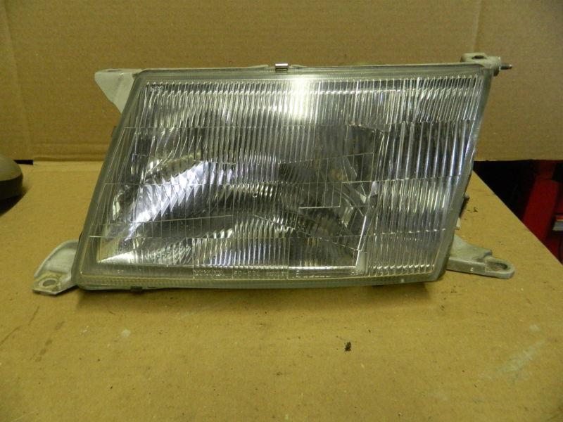 Buy LEXUS LS400 LH HEADLIGHT 19951997 drivers side in Conyers,