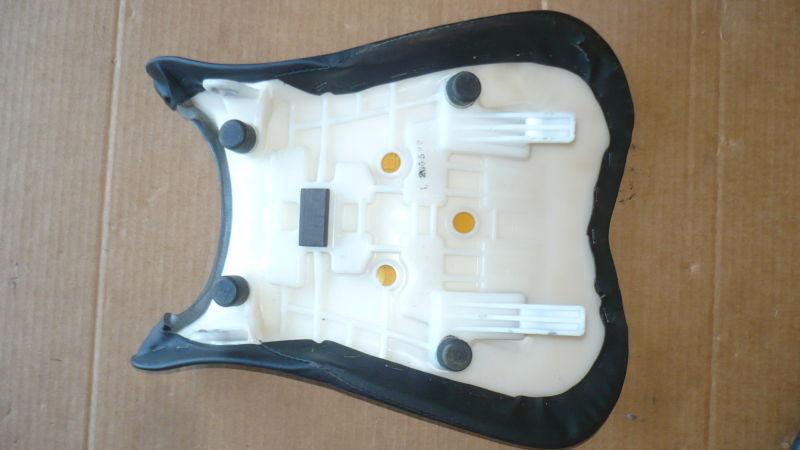 2007 GSXR750 Front Seat OEM GSXR 750 600 06 07, US $35.00, image 3