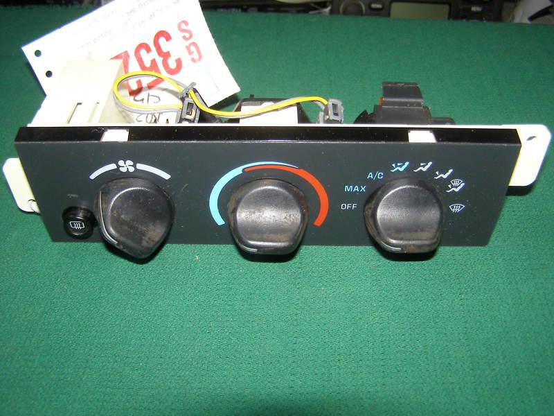 1997 1998 1999 chevy camaro ac climate control oem  w/rear defroster 