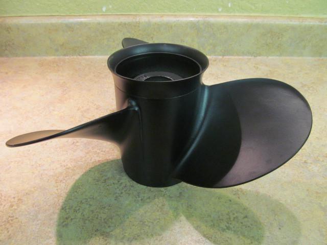 Mercury quicksilver aluminum black diamond propeller qa2038x  13 x 19  **p361**